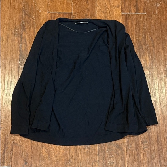 Medium Black LOFT Cardigan Long Sleeve Tee - Picture 3 of 9